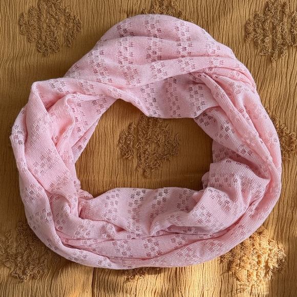 Women’s Winter Accessories Set - Picture 8 of 9